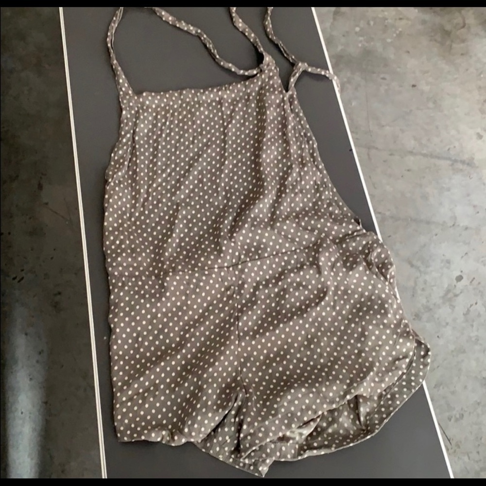 ACACIA COVER UP